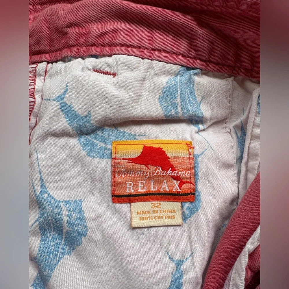 Tommy Bahama Relax Casual Chino Shorts in Pimento, Men’s Size 32”, 10” Inseam